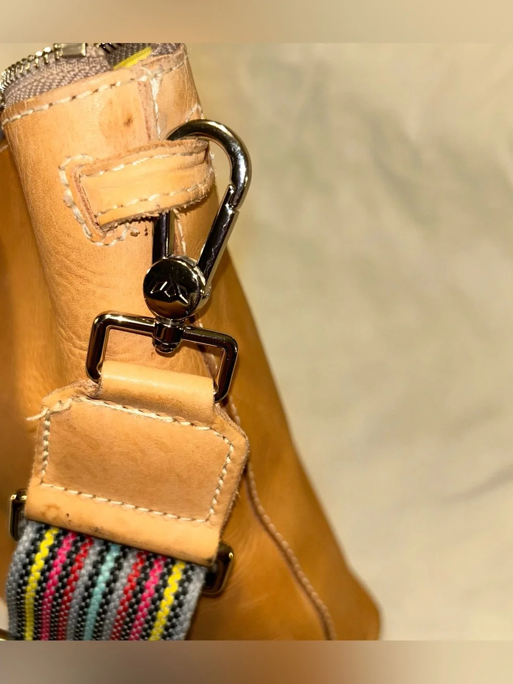 Consuela tan leather
